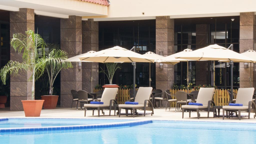Tang Palace Hotel Accra Exteriör bild
