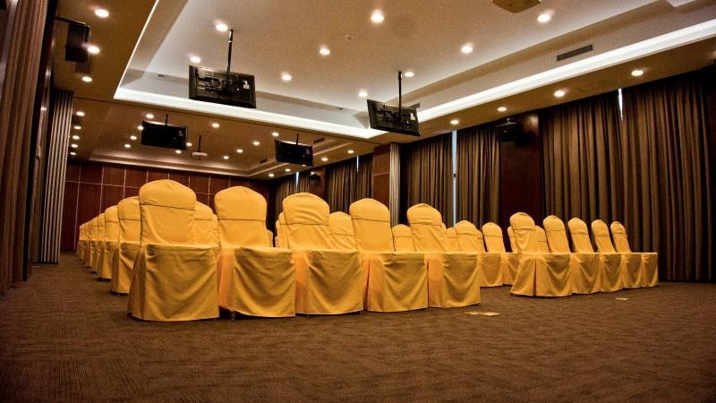 Tang Palace Hotel Accra Exteriör bild