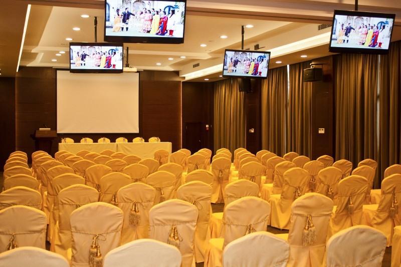 Tang Palace Hotel Accra Exteriör bild